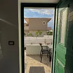 Vela