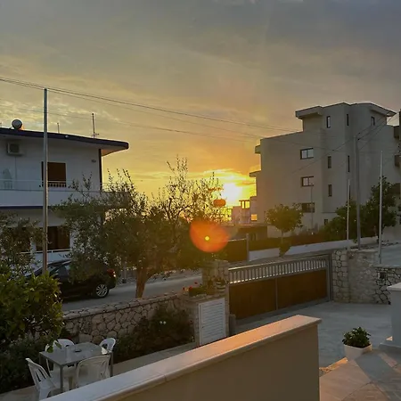 Vela Appartement Ksamil