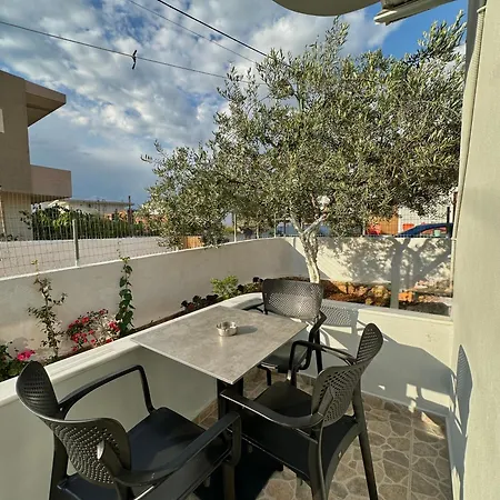 Vela Appartement Ksamil