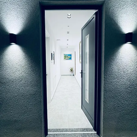 Vela Apartment *
