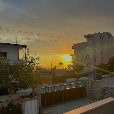 Vela * Εξαμίλιο