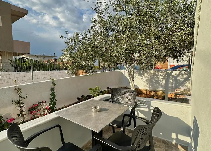 Vela Appartement Ksamil